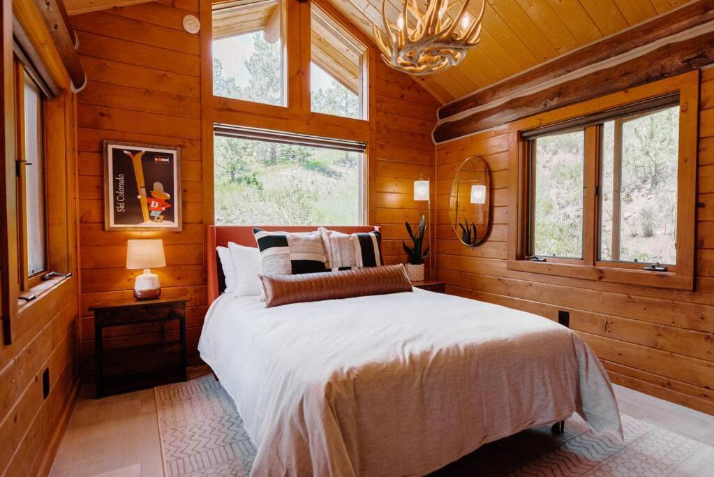 فيلا Classic Log Cabin Near Rocky Mountain National Park And Near Skiing ليونز المظهر الخارجي الصورة