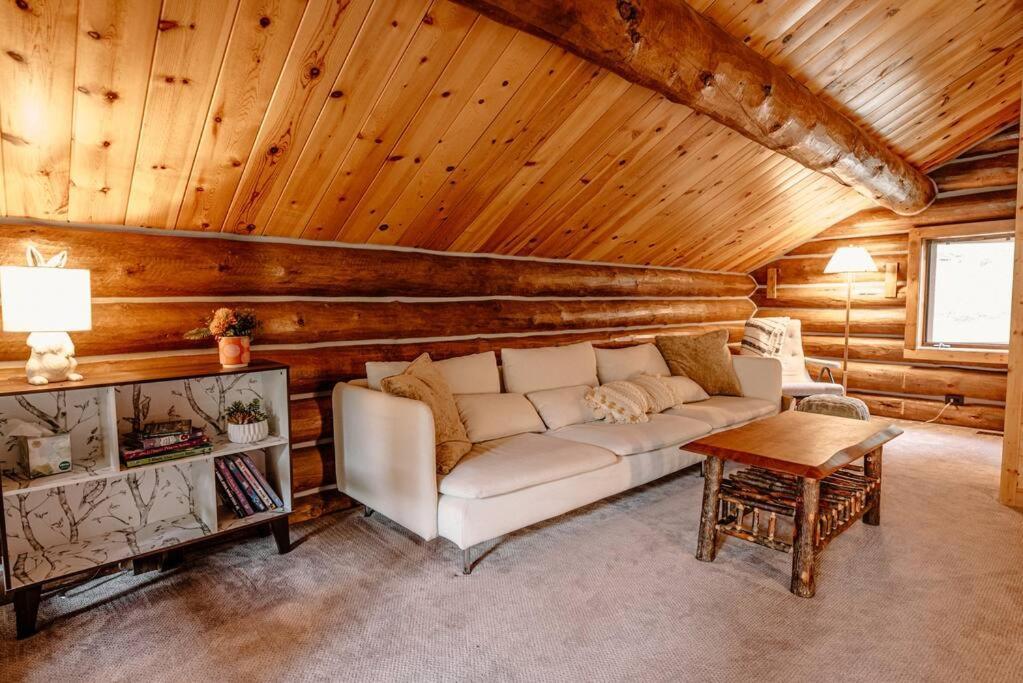 فيلا Classic Log Cabin Near Rocky Mountain National Park And Near Skiing ليونز المظهر الخارجي الصورة