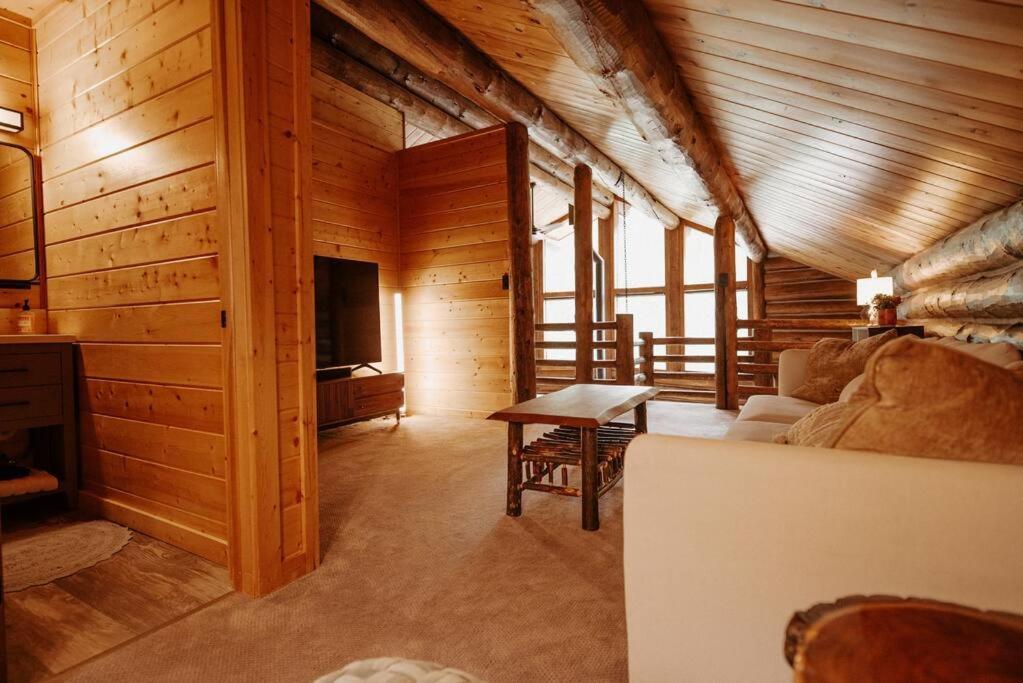 فيلا Classic Log Cabin Near Rocky Mountain National Park And Near Skiing ليونز المظهر الخارجي الصورة